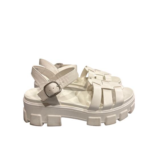 Wild Fable Women Size 11 White Leather Strappy Gladiator Heeled Fisherman Sandal - Picture 1 of 9